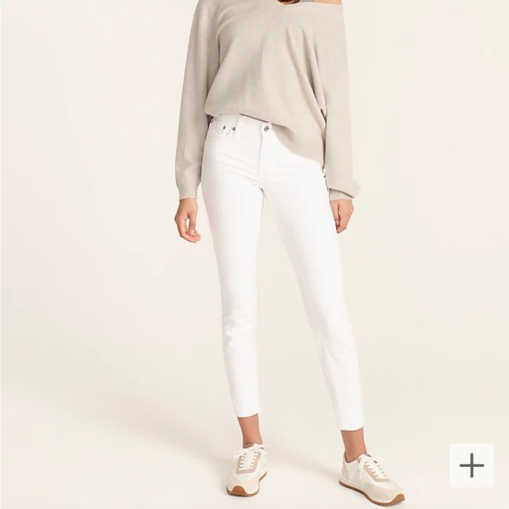 J Crew toothpick cream denim jeans. Classic style great wardrobe staple.
